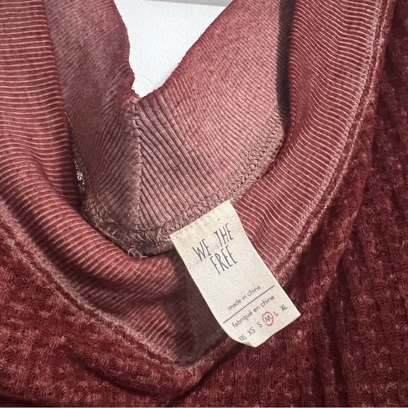 Free People Southside Thermal Waffle Knit Sweater Size Medium - Picture 5 of 5